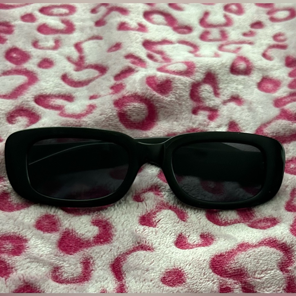 Black sunglasses